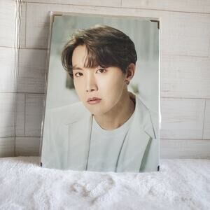 K-POP BTS Map of the Soul Tour J-Hope Premium Photo